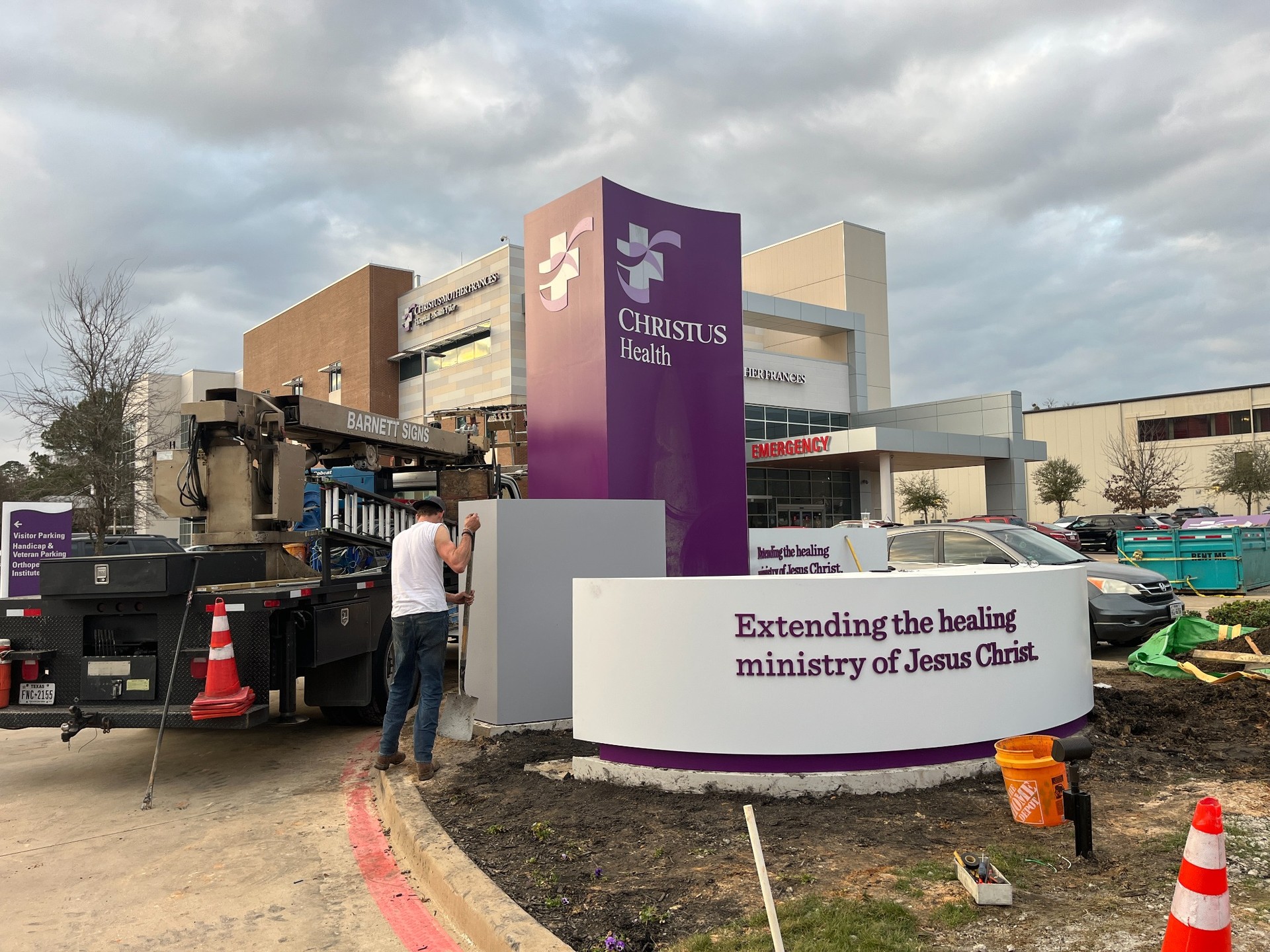Christus-Health-Installation-Photo-with-Worker-and-Bucket-Truck