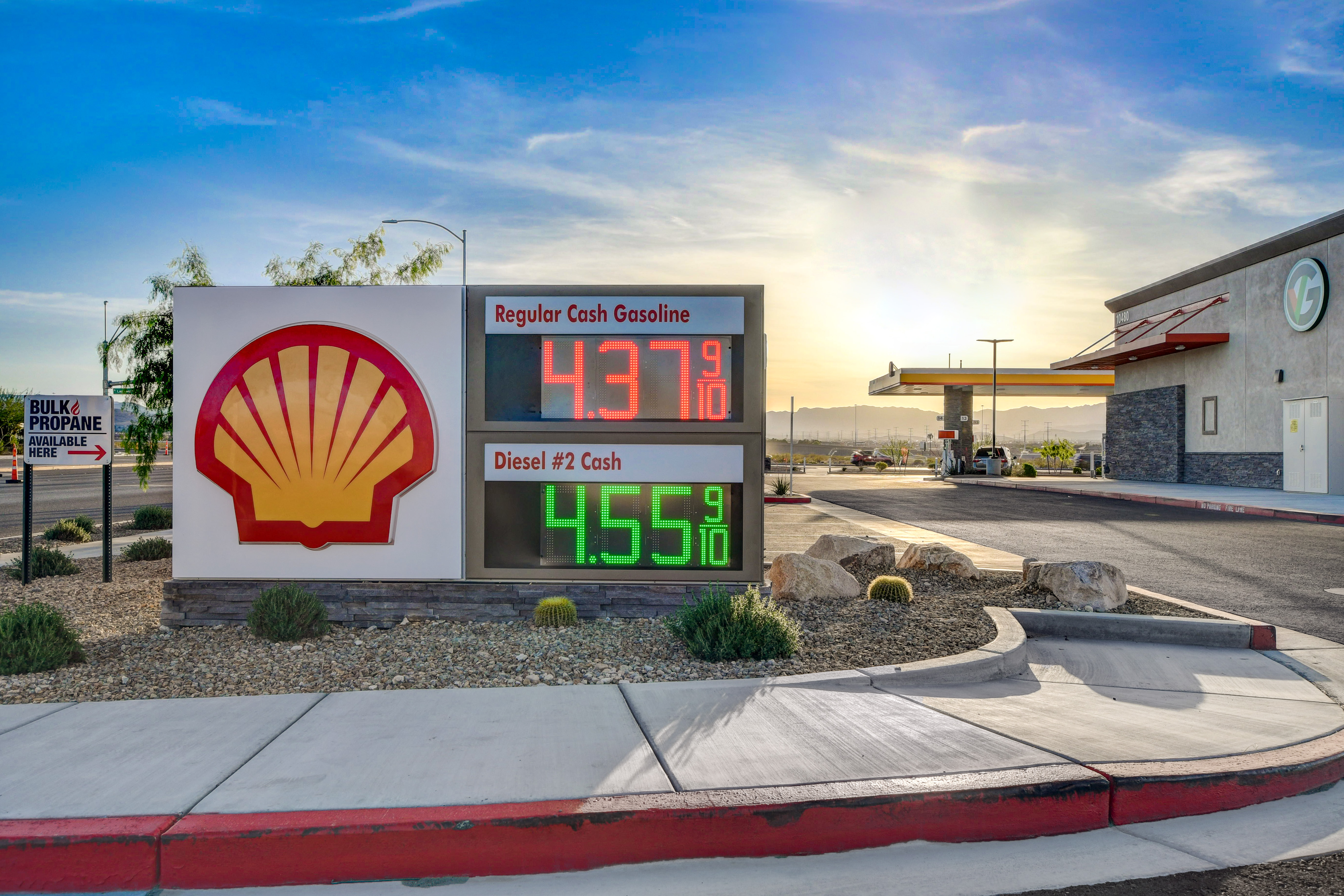 10480 Las Vegas Blvd- 01