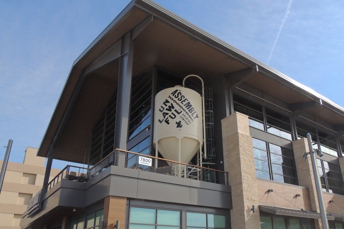 LegacyHall Restaurants Signage