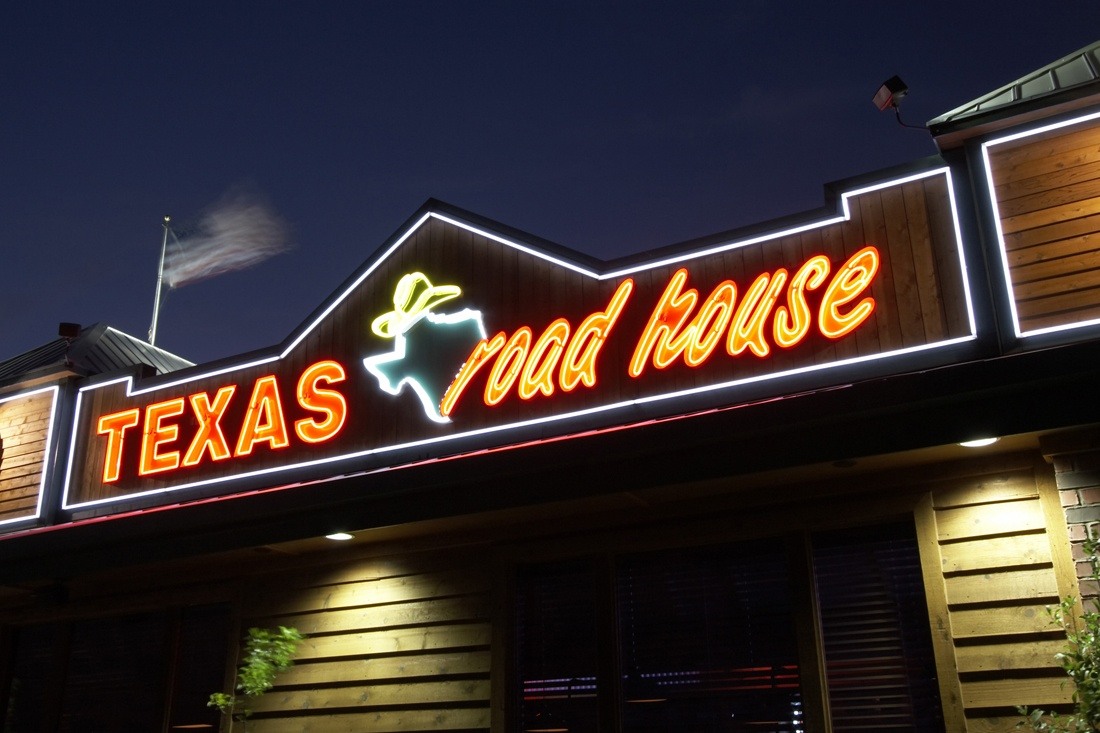 Texas roadhouse neon open face channel letters