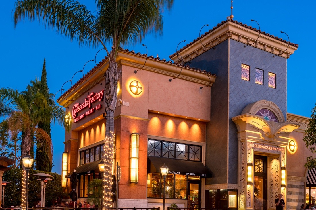 Cheesecake Factory channel letters on front of building