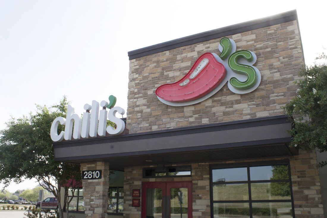 Chilis channel letters and neon freestanding sign