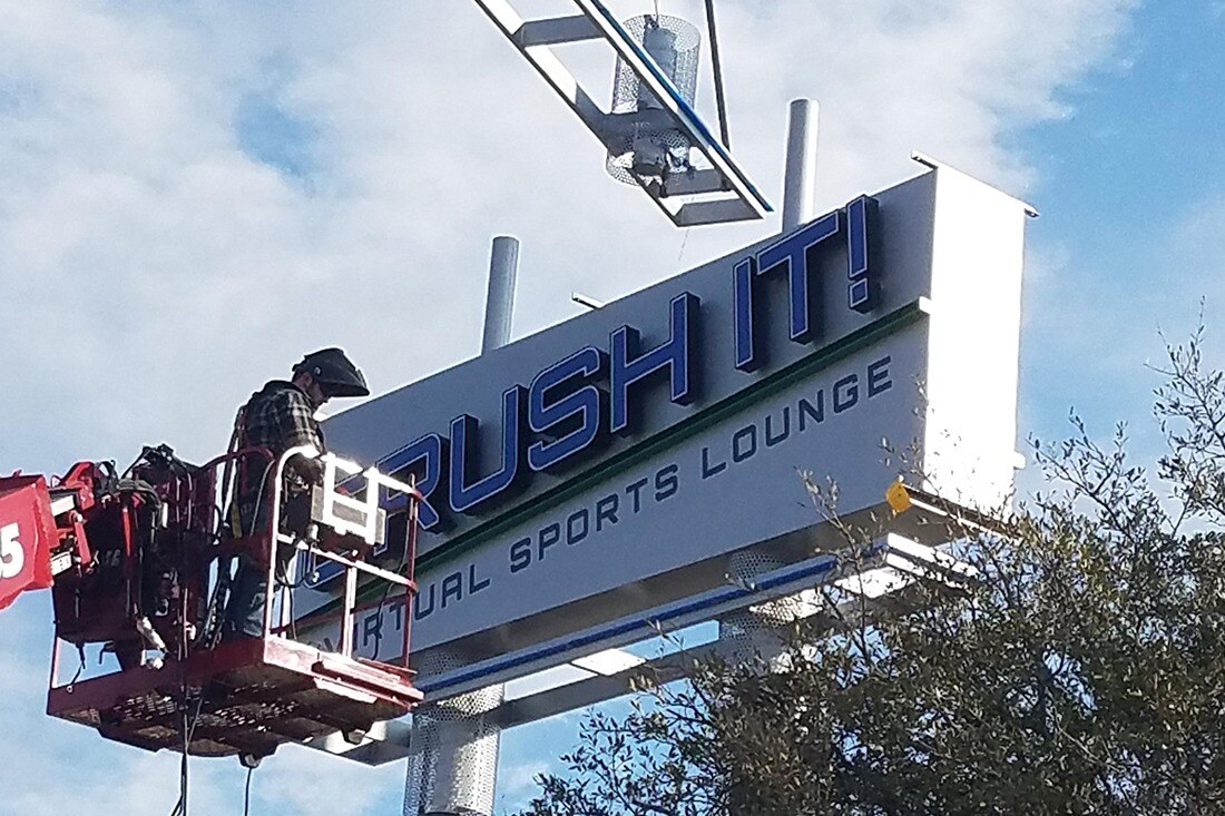 Crush It! Virtual Sports Lounge