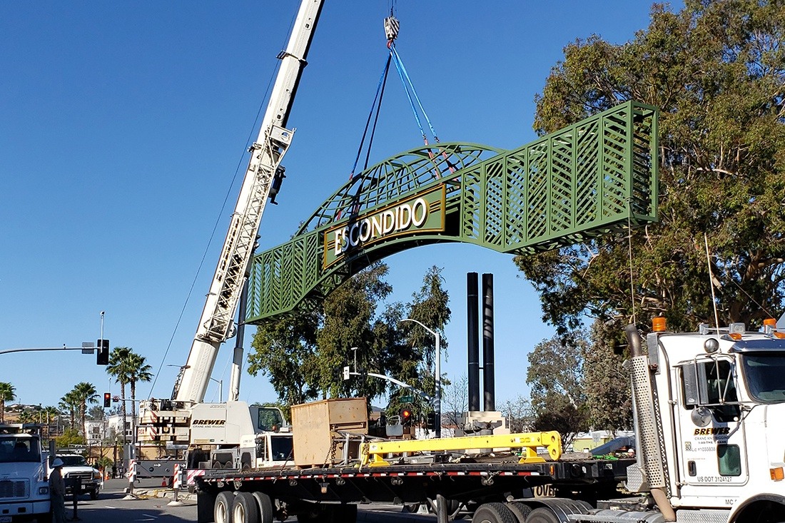 Escondido Arch Welcome Sign