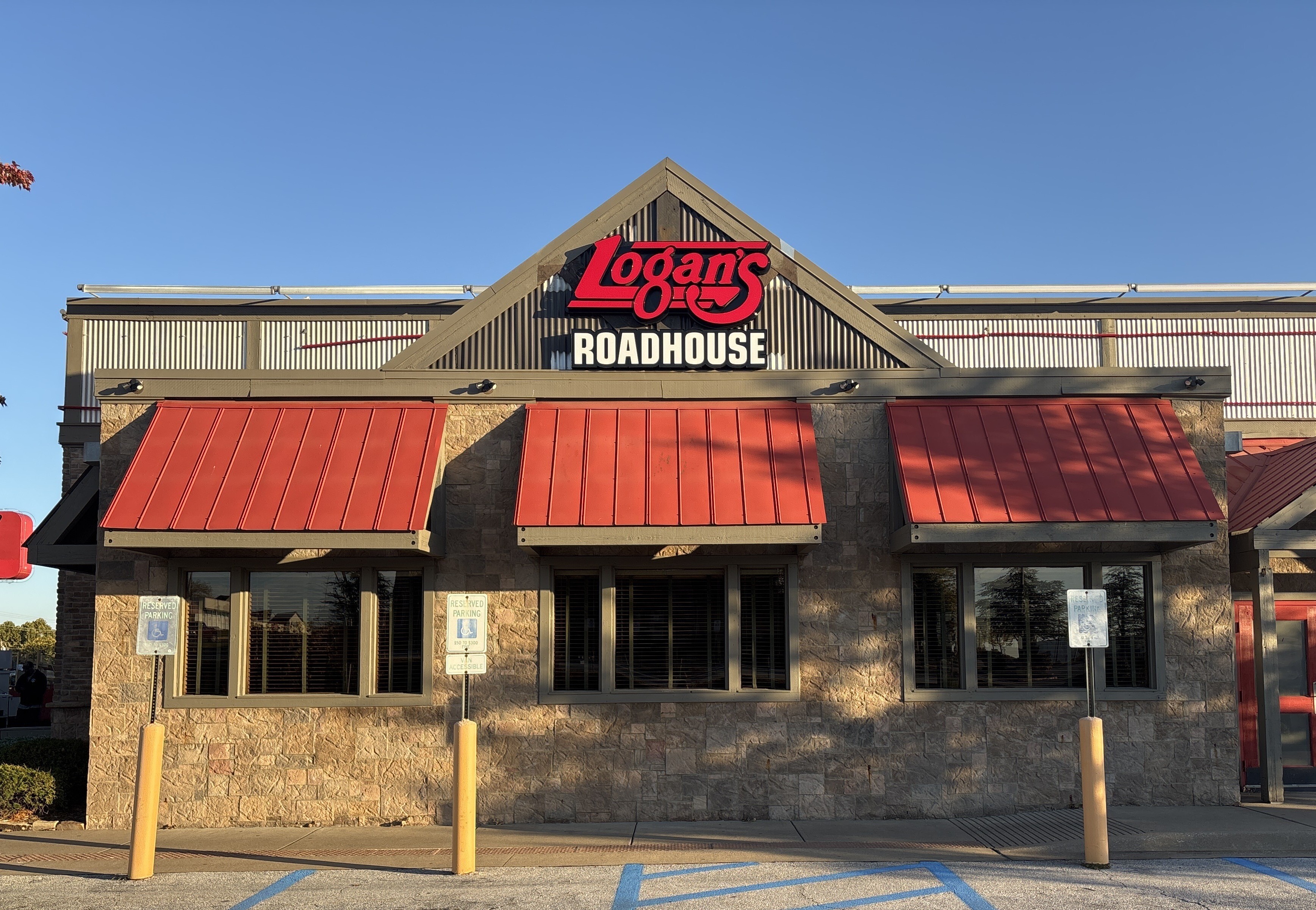 Logans Roadhouse 