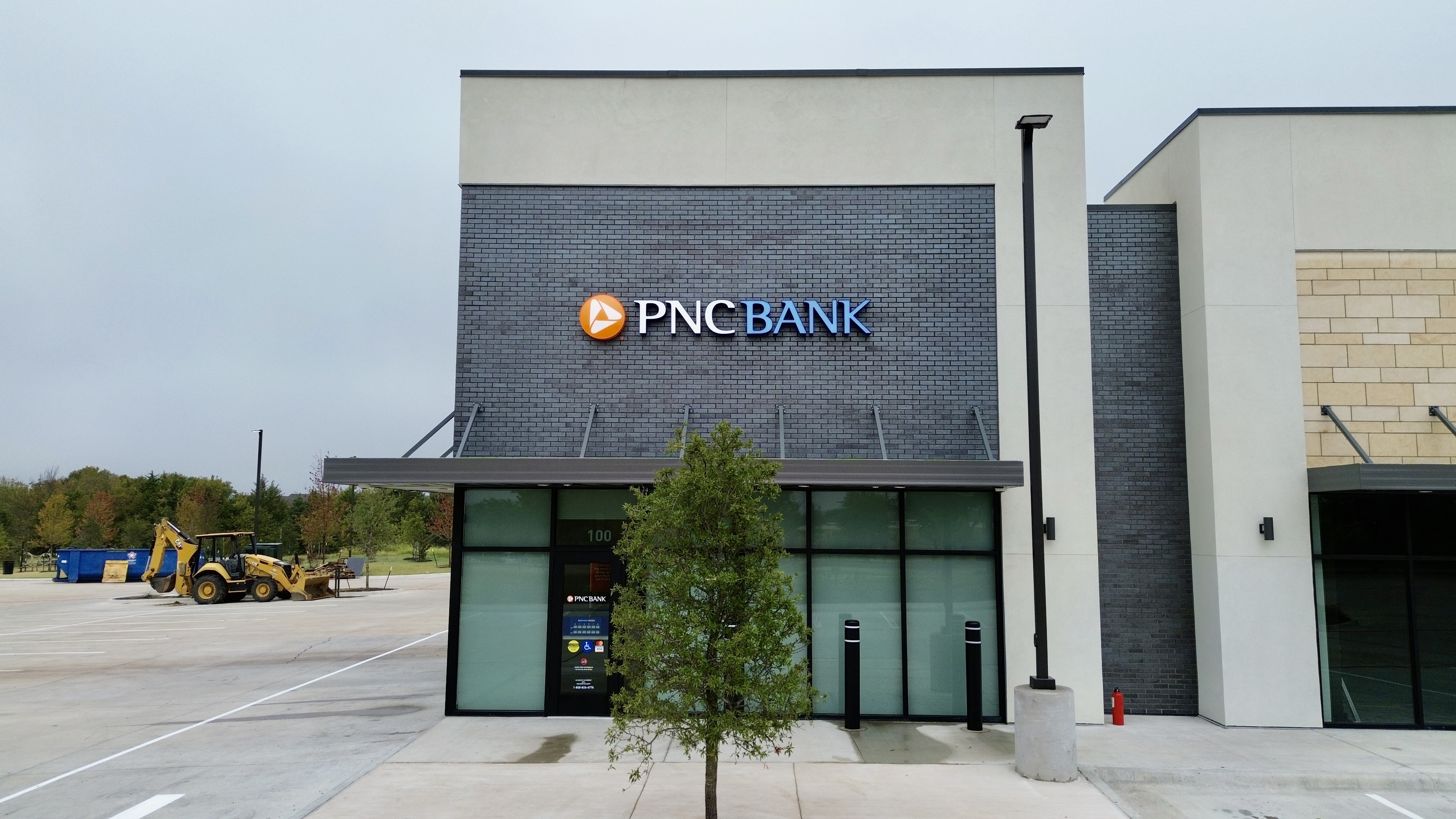 PNC Bank Side Bldg Signage