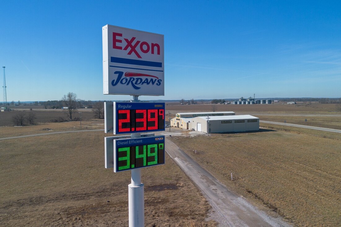 Exxon LED Price Sign