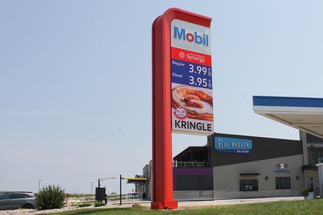 Exxon DMZ Sign