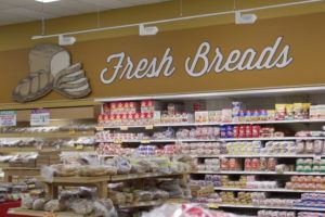 Piggly Wiggly Breads Printed Graphic