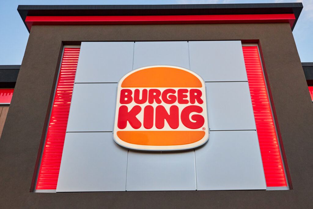 Burger_King_New_Branding_Signage_1100x733_0000_1.jpg