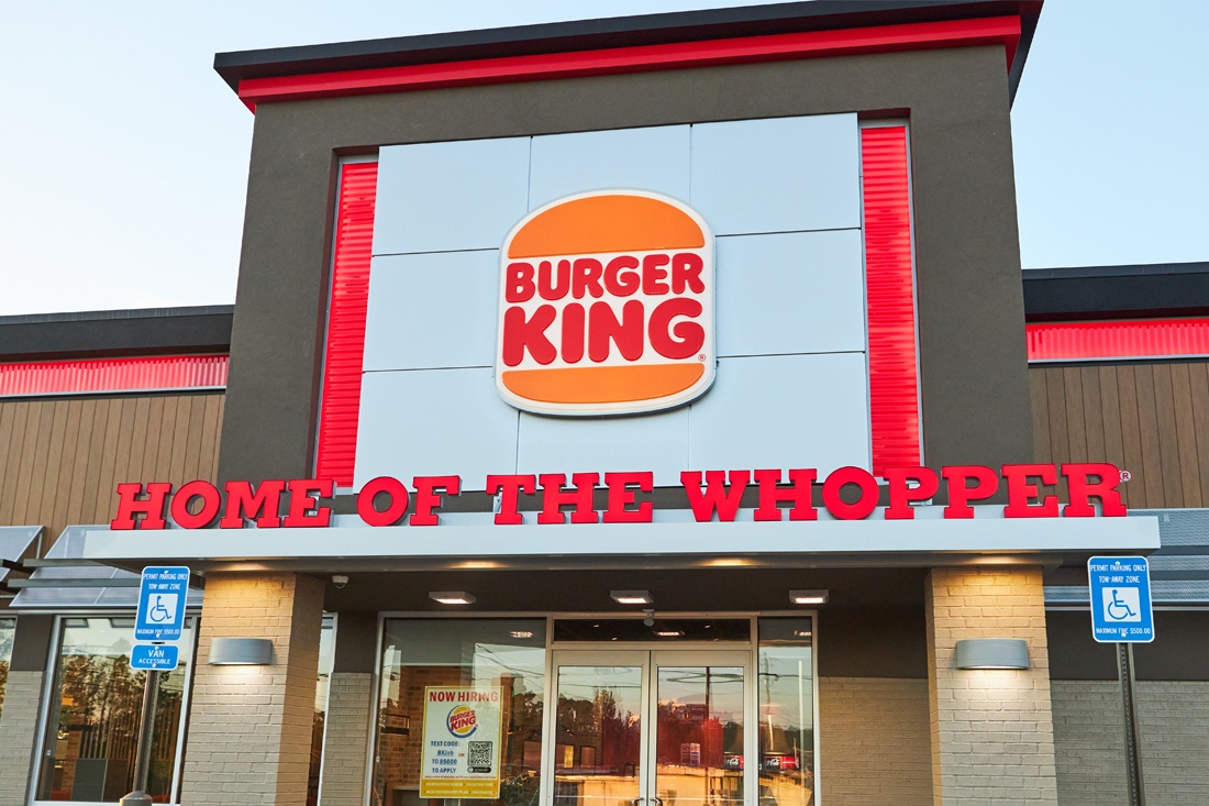 Burger_King_New_Branding_Signage_1100x733_0001_2.jpg