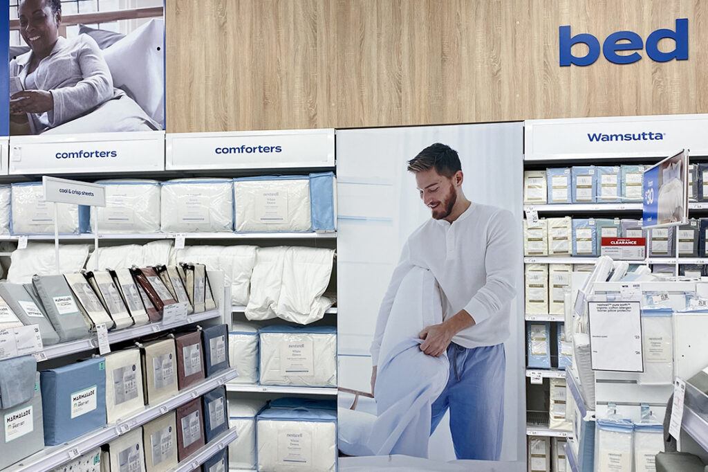 bed bath and beyond new york chelsea 1100x733 interior decor graphics_0008_image00021